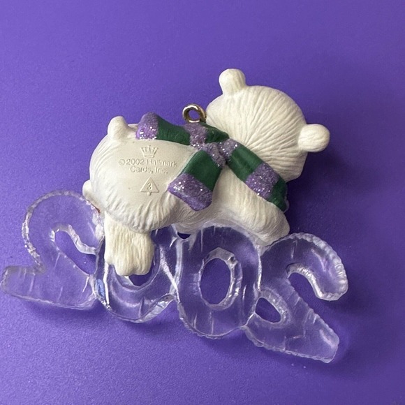 Hallmark Cool Decade 2002 Polar Bear Animal Figurines, Dated Discontinued VTG - Picture 2 of 4